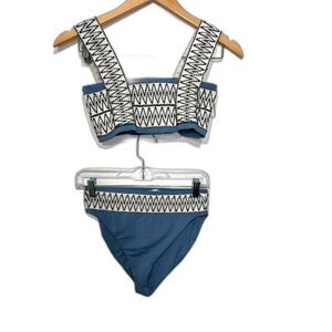 Elysiian Swimwear Catalina Bikini Two piece swimsuit sz Medium embroidered NWOT